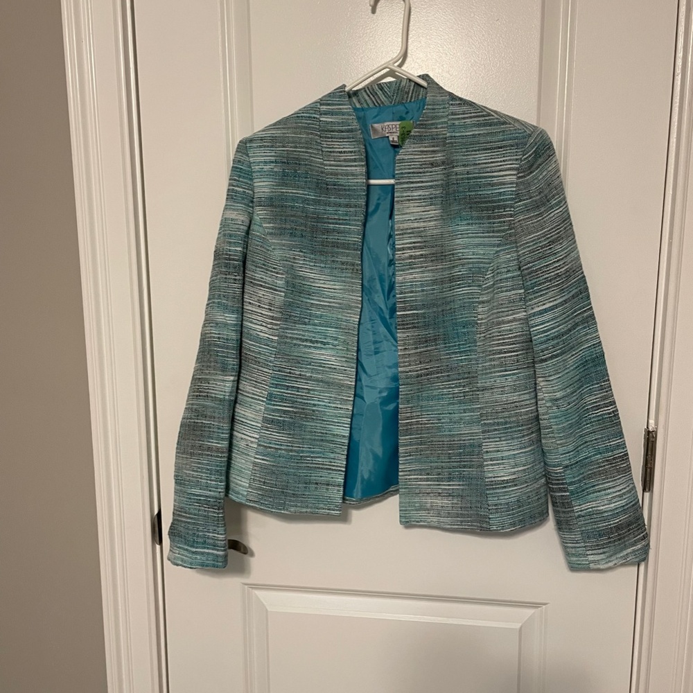 Like new Kasper blazer. Gray and teal blue print. Women's 8